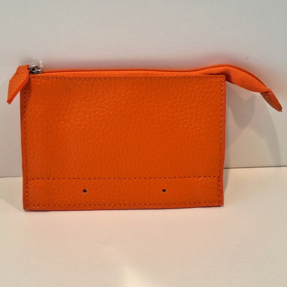 Trish McEvoy Other - Trish McEvoy leather planner pouch